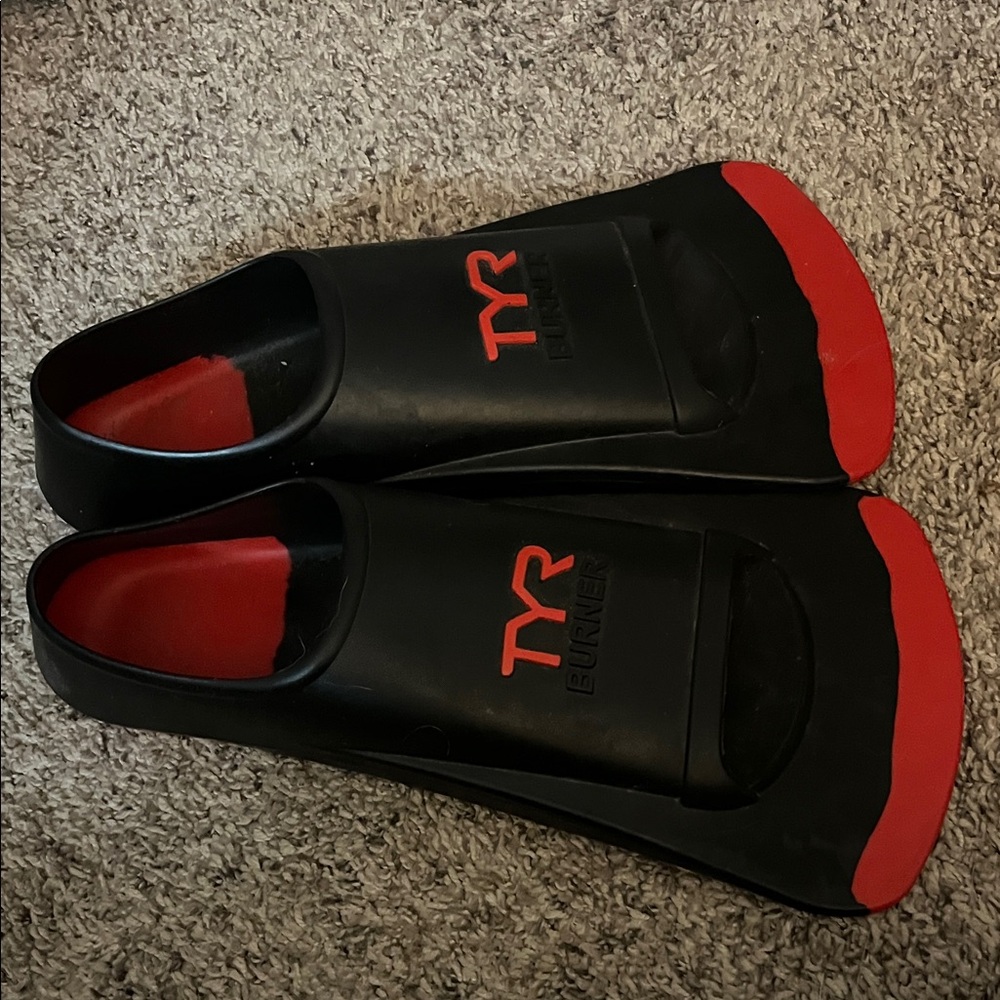 TYR Black and Red Burner Swim Fins